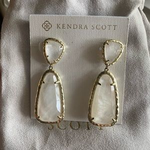 Kendra Scott Daria statement earrings